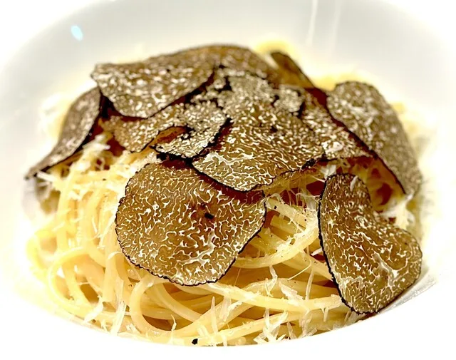 冬トリュフまみれパスタ