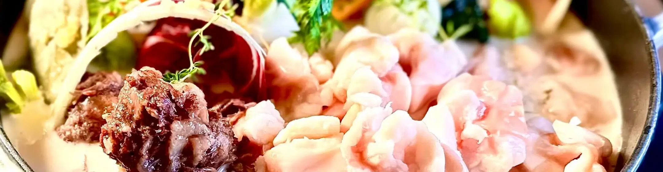 とりぴえ特製 欧風モツ鍋（通販・テイクアウト）